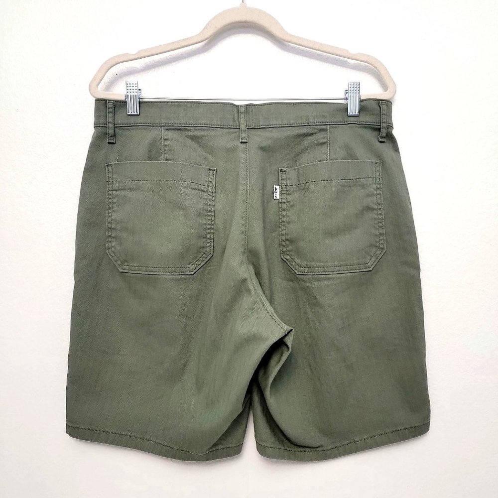 Levi's Olive Drab Textured Shorts Size 30 - Picture 3 of 8